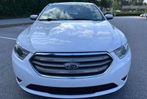2019 Ford Taurus SEL