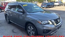 2017 Nissan Pathfinder Platinum