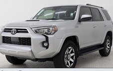 2024 Toyota 4Runner TRD Off-Road