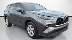 2022 Toyota Highlander LE