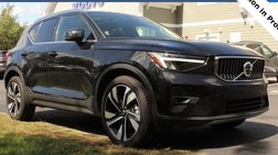 2025 Volvo XC40 B5 Plus Bright Theme