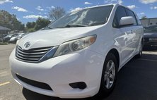 2014 Toyota Sienna LE