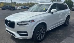 2017 Volvo XC90 T6 Momentum