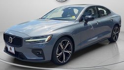 2023 Volvo S60 B5 Core Dark Theme