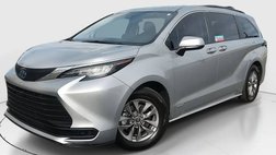 2021 Toyota Sienna LE 8-Passenger