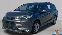 2022 Toyota Sienna Limited 7-Passenger