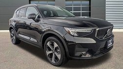 2025 Volvo XC40 B5 Core Bright Theme