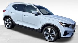 2024 Volvo XC40 B5 Plus Bright Theme