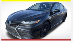 2022 Toyota Camry Hybrid SE