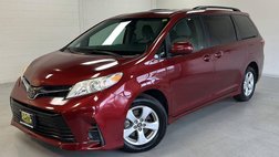 2018 Toyota Sienna LE