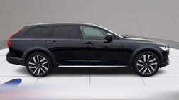 2021 Volvo V90 Cross Country T6