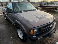 1997 Chevrolet S-10 Base