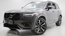 2023 Volvo XC90 Recharge T8 Ultimate Dark Theme