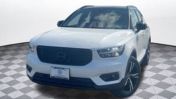 2022 Volvo XC40 T5 R-Design
