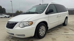 2005 Chrysler Town and Country LX