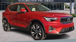 2023 Volvo XC40 B5 Plus Bright Theme