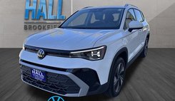 2025 Volkswagen Taos SE 4Motion