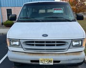 1999 Ford E-350 