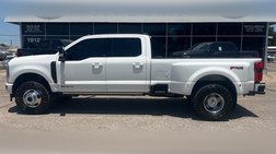 2025 Ford Super Duty F-350 Platinum