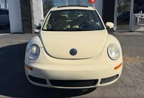 2009 Volkswagen New Beetle Base