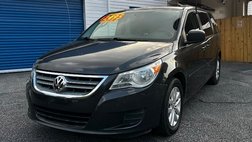 2012 Volkswagen Routan SE