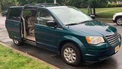 2009 Chrysler Town and Country LX