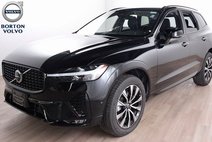 2025 Volvo XC60 B5 Plus Dark Theme
