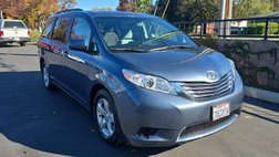 2017 Toyota Sienna LE 7-Passenger Auto Access Seat
