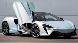 2023 McLaren Artura Base