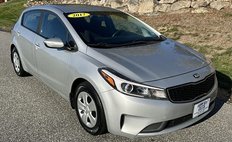 2017 Kia Forte5 LX