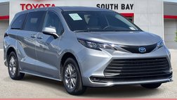 2025 Toyota Sienna LE 8-Passenger