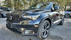 2024 Volvo XC40 Core