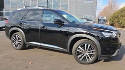 2023 Nissan Pathfinder Platinum