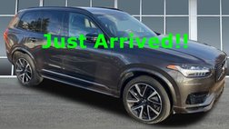2023 Volvo XC90 Recharge T8 Plus Dark Theme