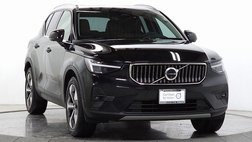 2025 Volvo XC40 B5 Plus Bright Theme