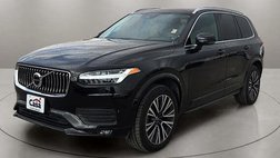 2022 Volvo XC90 T6 Momentum 7-Passenger