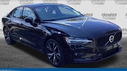 2024 Volvo S60 B5 Plus Dark Theme