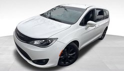 2020 Chrysler Pacifica Touring