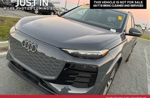 2025 Audi Q6 e-tron quattro Premium Plus