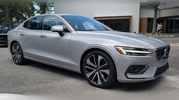2023 Volvo S60 B5 Ultimate Bright Theme