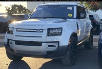 2020 Land Rover Defender 110 SE