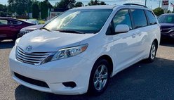 2017 Toyota Sienna LE