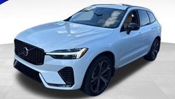 2023 Volvo XC60 B5 Ultimate Dark Theme