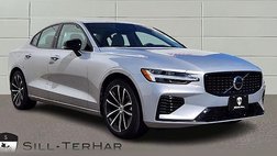 2024 Volvo S60 Recharge T8 Core Dark Theme