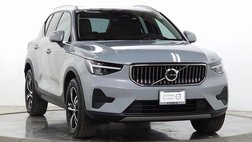 2025 Volvo XC40 B5 Core Bright Theme