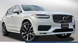 2022 Volvo XC90 T6 Momentum 7-Passenger