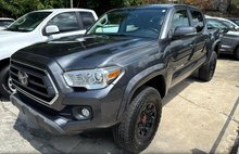 2022 Toyota Tacoma SR5 Double Cab I4 2WD