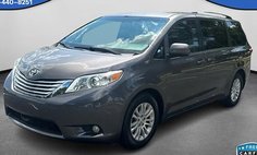 2017 Toyota Sienna XLE