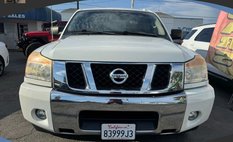 2014 Nissan Titan SV