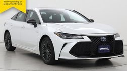 2019 Toyota Avalon Hybrid XSE